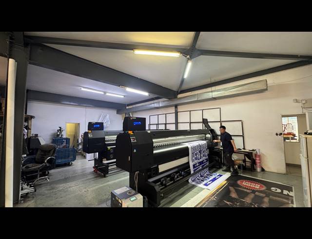 1,000M² WAREHOUSE FOR SALE IN EASTGATE